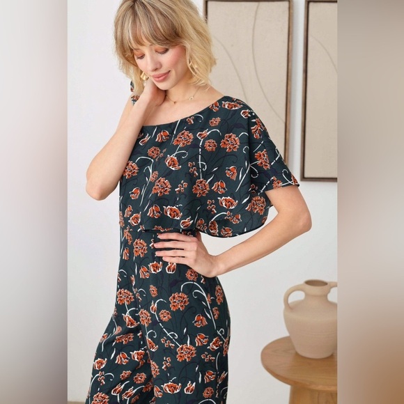 NWT-Floral Short Ruffle Sleeve Ruffle Strap Wide Leg Side Zipper Jumpsuit - Picture 4 of 7